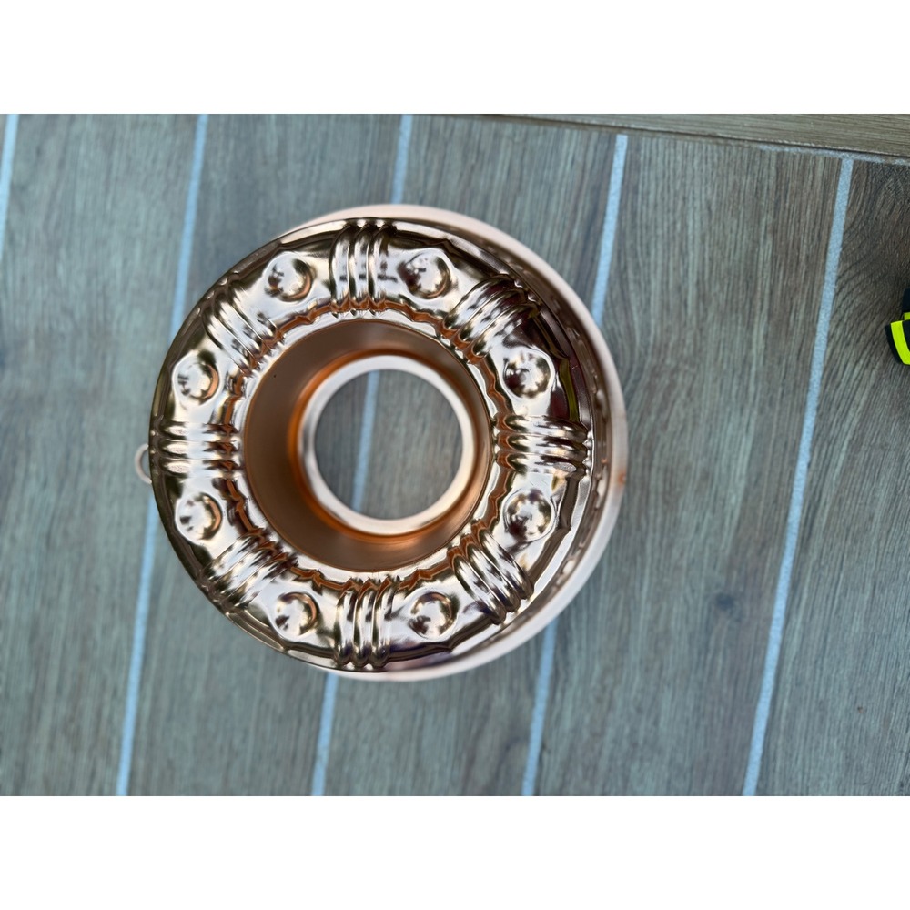Copper Toned Bundt Cake Mold 3 1/2 Cup Capacity Decorative Wall Hanging Pan